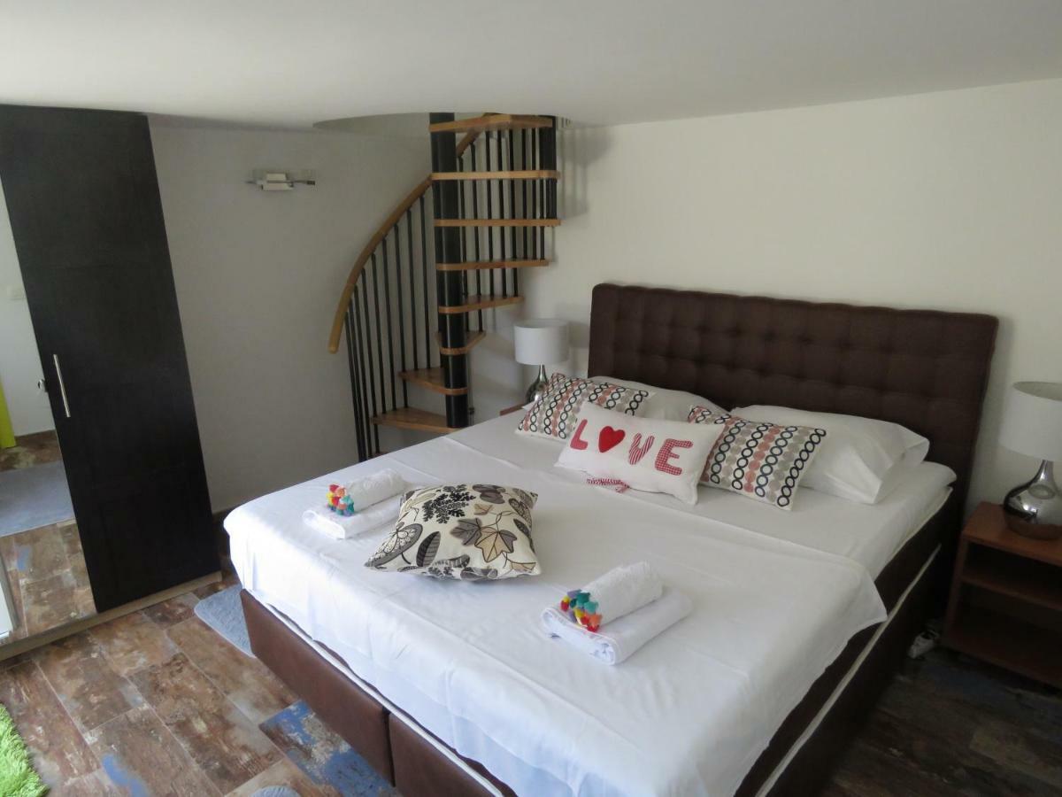 Apartman Crnica Šibenik Esterno foto
