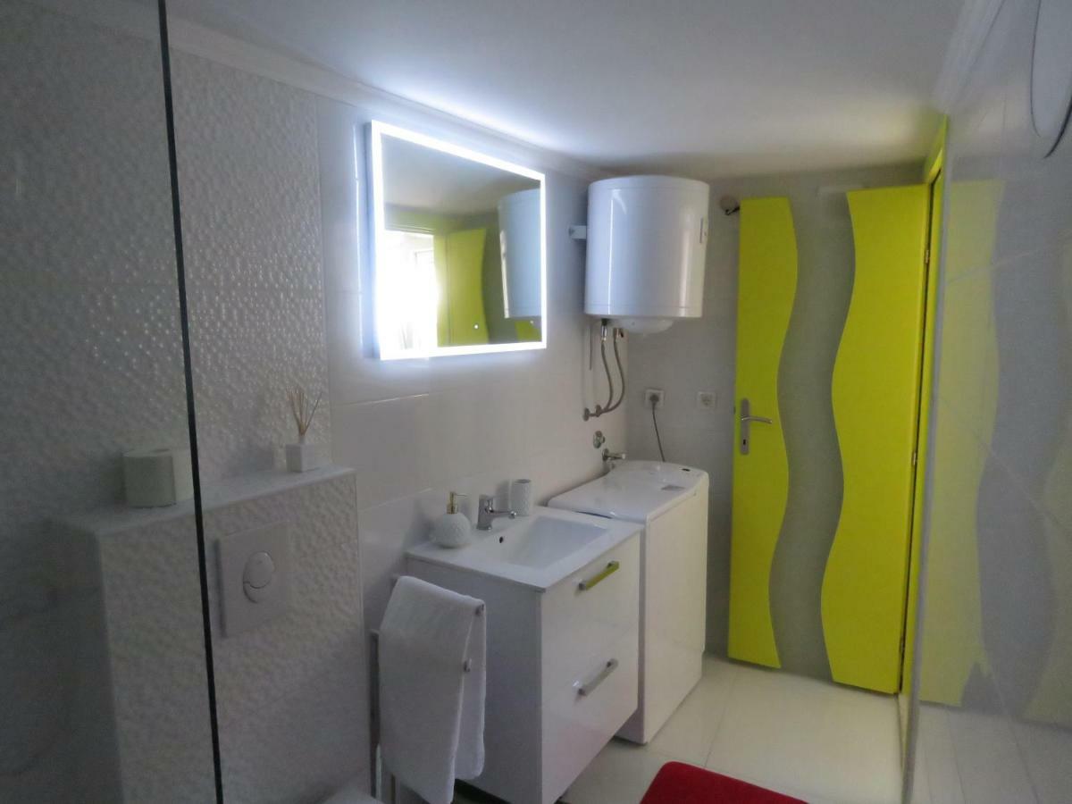 Apartman Crnica Šibenik Esterno foto